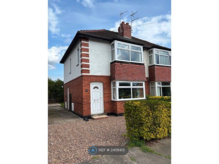 3 Bedroom Semi-Detached House To Rent In Milson Grove, York, YO10