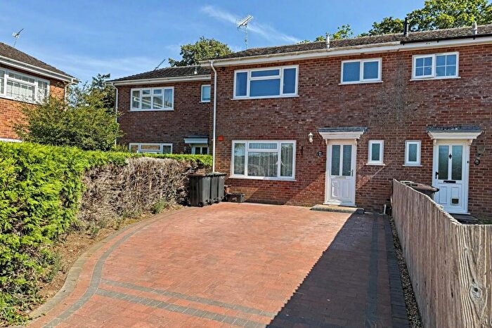 3 Bedroom Terraced House For Sale In Fordingbridge, SP6