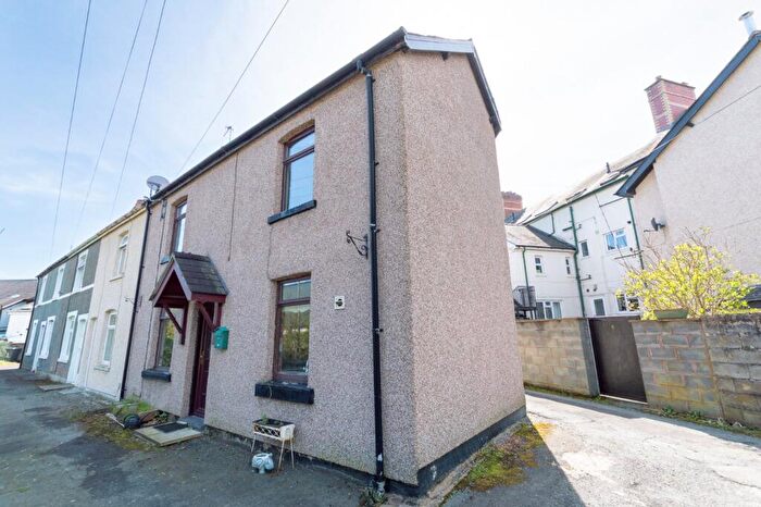 3 Bedroom End Of Terrace House For Sale In Railway Terrace, Llanrwst, Conwy, LL26