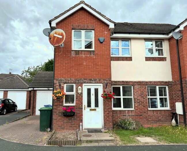 3 Bedroom Semi Detached House To Rent In Astle Drive, Oldbury, West Midlands, B69