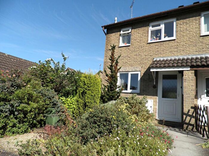 2 Bedroom House To Rent In Whatcombe Road, Frome, Somerset, BA11