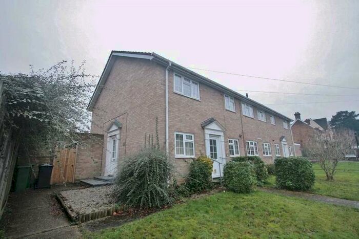 2 Bedroom Flat To Rent In Wittenham House Fairfields Road, Basingstoke, RG21