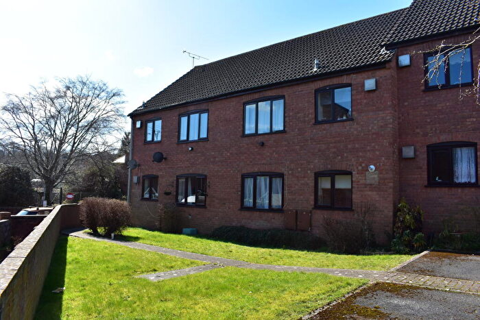 1 Bedroom Flat To Rent In Central Yeovil, Somerset, BA20