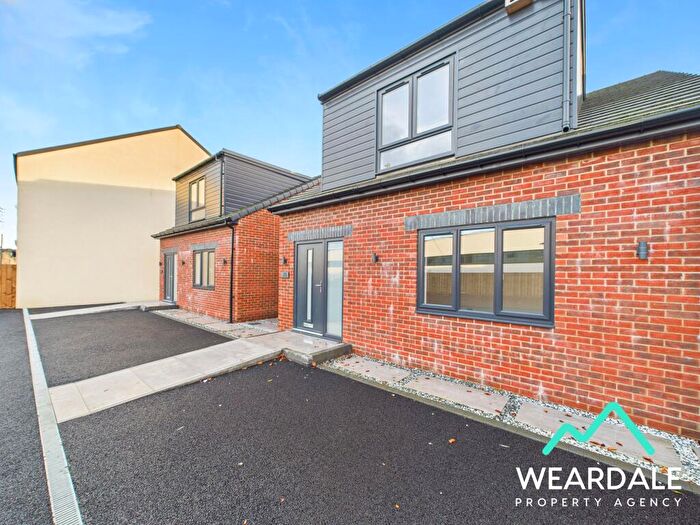 3 Bedroom Detached Bungalow For Sale In Croft Street, Crook, DL15