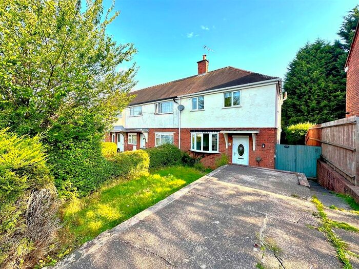 2 Bedroom Property To Rent In Queensway, Stourbridge, DY9