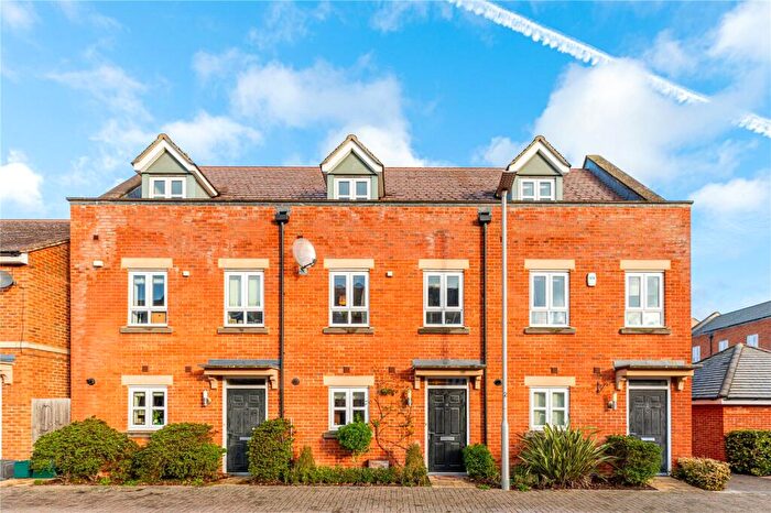 3 Bedroom Terraced House For Sale In Rondetto Avenue, Newbury, Berkshire, RG14