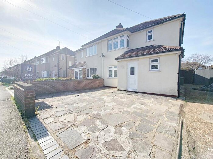 4 Bedroom Semi-Detached House To Rent In Rosebank Avenue, Hornchurch, RM12