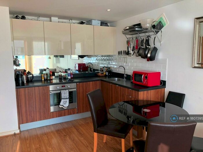 1 Bedroom Flat To Rent In Schrier, Barking, IG11