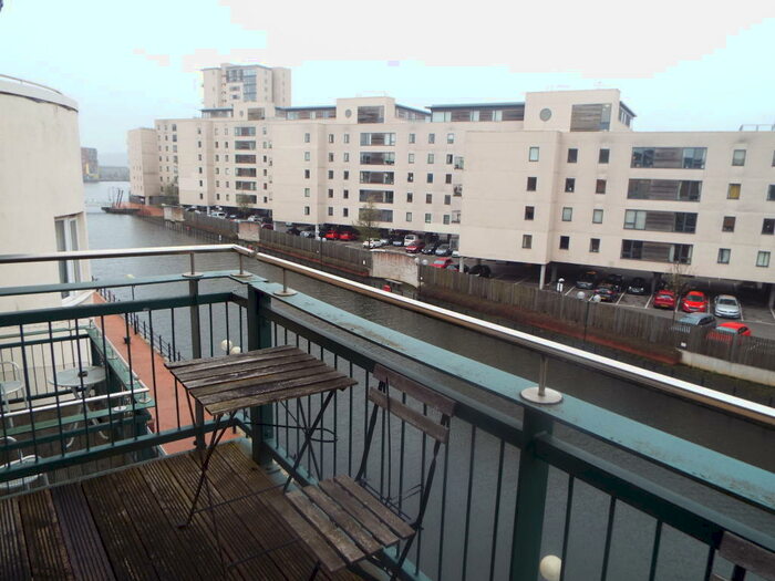 2 Bedroom Apartment To Rent In Adventurers Quay, Cardiff, CF10