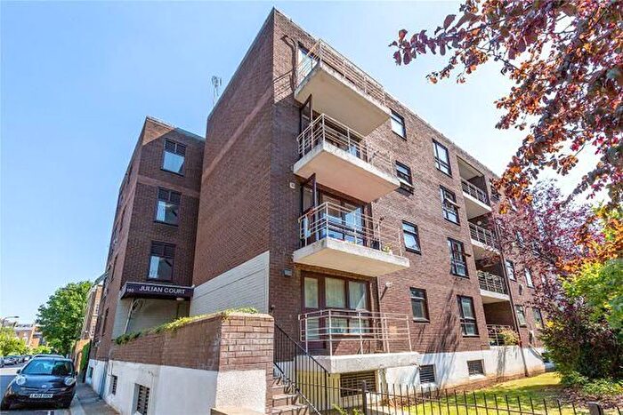 2 Bedroom Property To Rent In Camden Road, London, NW1