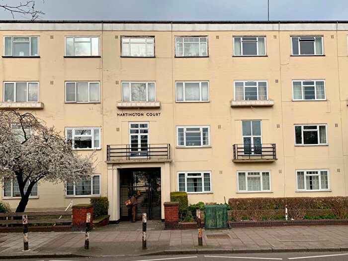 1 Bedroom Flat To Rent In Lansdowne Way, London, SW8