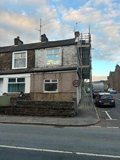 4 Bedroom End Of Terrace House To Rent In Colne Road, Barnoldswick, BB18