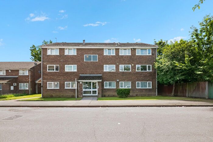 1 Bedroom Flat For Sale In Hazelmere Road, Northolt, London, UB5