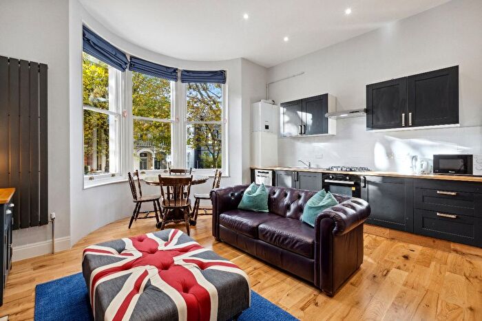 1 Bedroom Studio To Rent In Altenburg Gardens, London, SW11