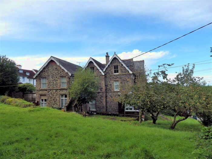 2 Bedroom Flat To Rent In Station Road, Okehampton, EX20