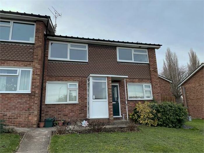 2 Bedroom Maisonette To Rent In Grantham Court, Colchester, Essex., CO1
