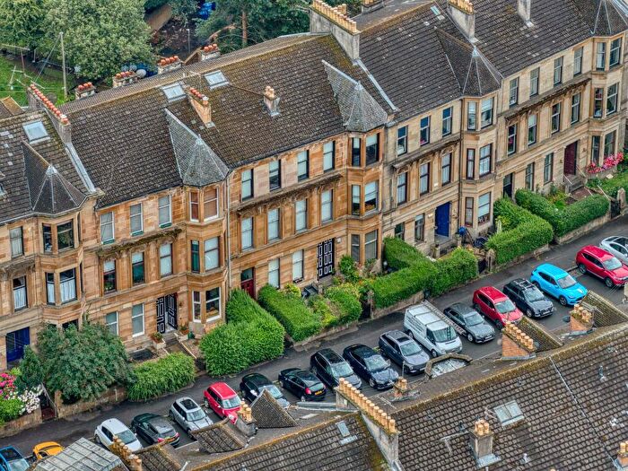 3 Bedroom Apartment For Sale In Broomhill Avenue, Broomhill, Glasgow, G11