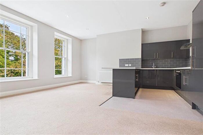 3 Bedroom Apartment To Rent In North Terrace, Newcastle Upon Tyne, NE2