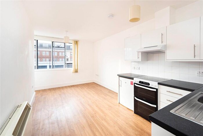 1 Bedroom Flat To Rent In Holloway Road, Holloway, London, N7