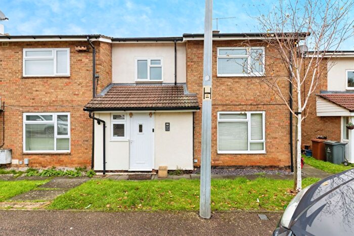 3 Bedroom End Terrace House For Sale In Benstede, Stevenage, SG2