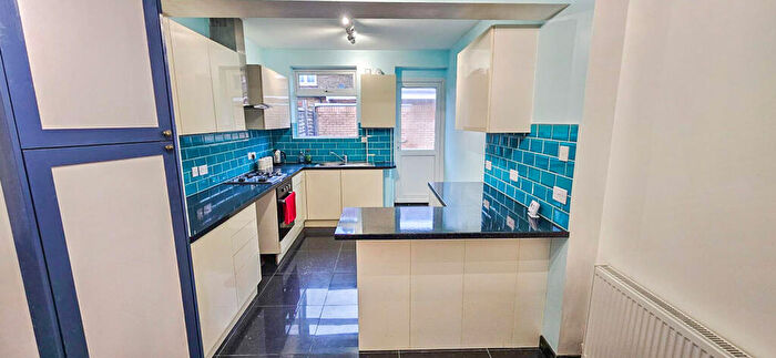 3 Bedroom Terraced House For Sale In West Ham, London, E15