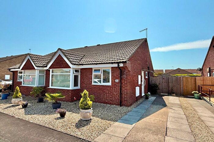 2 Bedroom Semi Detached Bungalow For Sale In Starcross Road, Worle, Weston-Super-Mare, BS22