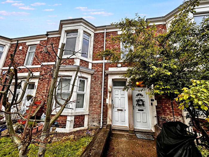 4 Bedroom Maisonette For Sale In Avenue Road, Gateshead, Tyne And Wear, NE8
