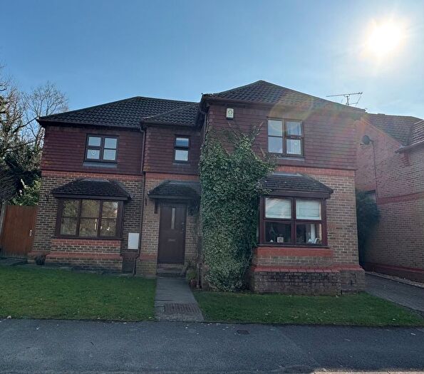 4 Bedroom Detached House To Rent In Carnation Drive, Bracknell, RG42