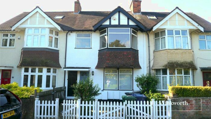 2 Bedroom Maisonette To Rent In Shaftesbury Avenue, New Barnet, EN5