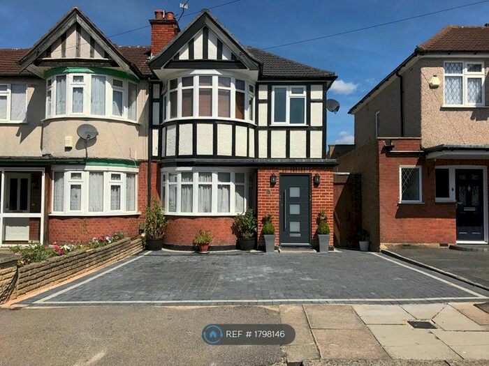 1 Bedroom Flat To Rent In Ovesdon Avenue, Harrow, HA2