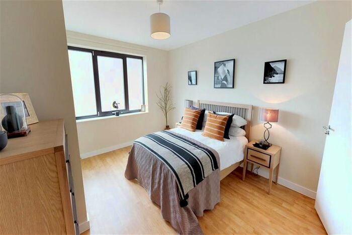 1 Bedroom Flat To Rent In St. Andrews Road, Uxbridge UB10