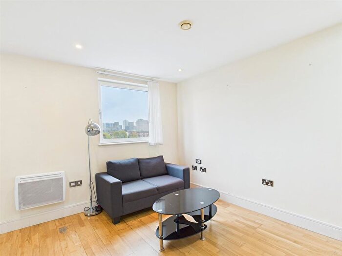 1 Bedroom Flat To Rent In Cheshire Street, Shoreditch, E2