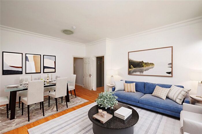 2 Bedroom Flat For Sale In Warwick Road, London, W5