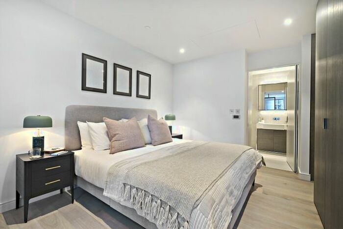 Studio To Rent In Water Street, Canary Wharf, E14