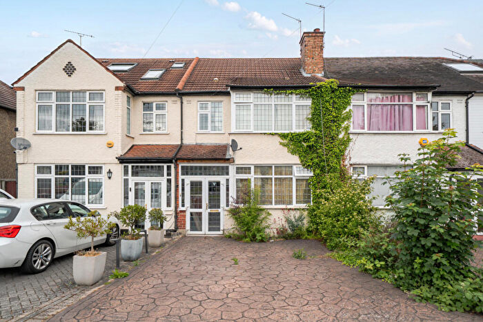 1 Bedroom Parking For Sale In Queen Anne Avenue, Bromley, BR2