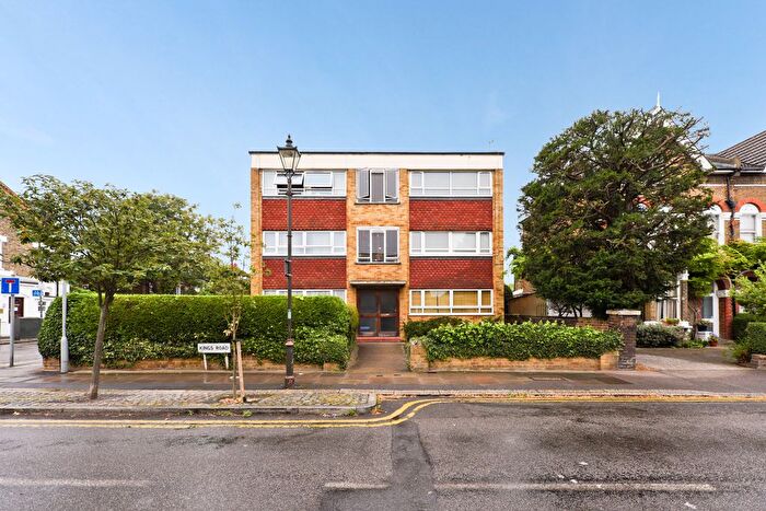 2 Bedroom Flat To Rent In King's Road, Wimbledon, SW19
