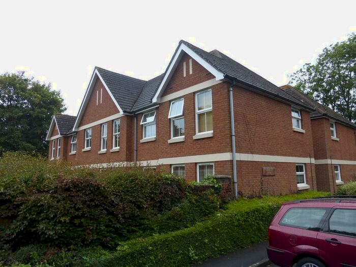 1 Bedroom Flat To Rent In Regents Park Road, Southampton, SO15