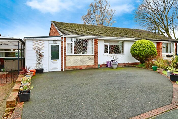 2 Bedroom Semi Detached Bungalow For Sale In Windsor Road, Carlton-In-Lindrick, Worksop, S81