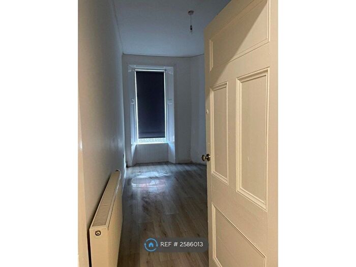 2 Bedroom Flat To Rent In Alexandra Parade, Glasgow, G31