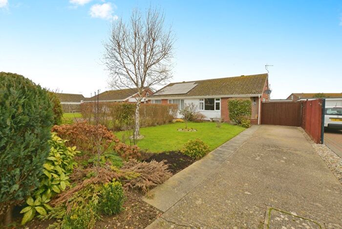 2 Bedroom Bungalow For Sale In Cedar Crescent, St. Marys Bay, Romney Marsh, TN29