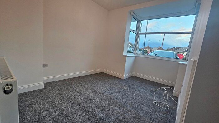 4 Bedroom Semi-Detached Bungalow To Rent In Randon Close, Harrow, HA2