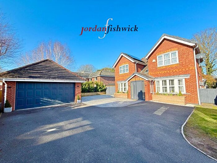 4 Bedroom Detached House For Sale In Langley Drive, Macclesfield, SK11