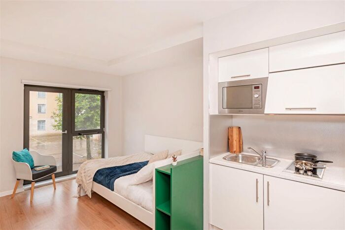 Studio To Rent In Brougham Hayes, Bath, BA2
