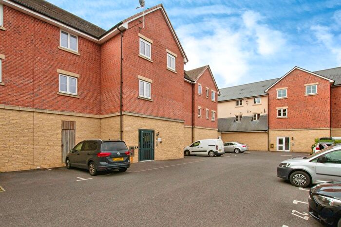 2 Bedroom Flat For Sale In Crosier Close, Old Sarum, Salisbury, SP4