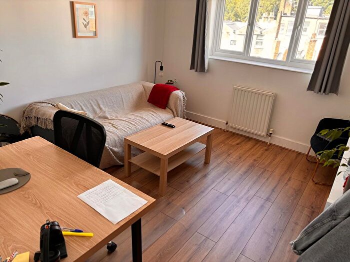 1 Bedroom Flat To Rent In Dulwich Road, London, SE24