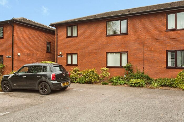 2 Bedroom Flat For Sale In Moss Lane, Leyland, Lancashire, PR25