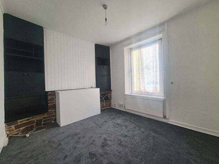 2 Bedroom Property To Rent In Providence Street, Plymouth, PL4