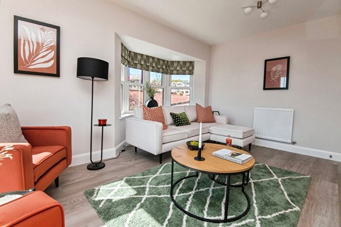 3 Bedroom Terraced House For Sale In Chudleigh Road, Alphington, Exeter, Devon, EX2