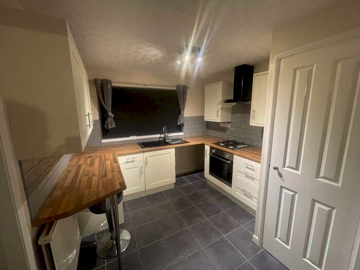 2 Bedroom Flat To Rent In Blenheim Drive, Bedlington, NE22