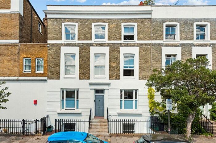 6 Bedroom Terraced House For Sale In Florence Street, London, N1